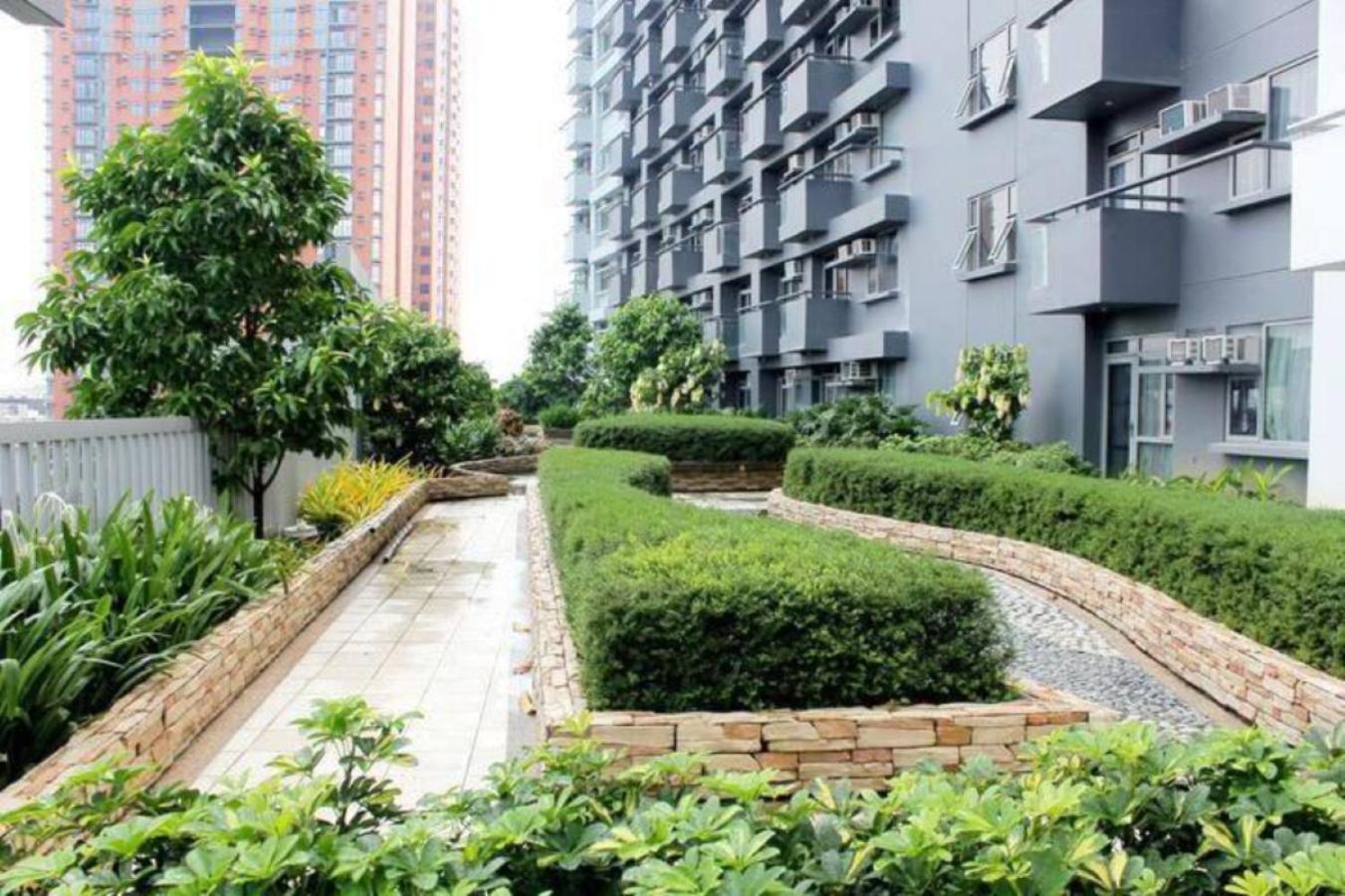 Great View With Balcony In Araneta Center Apartment มะนิลา ภายนอก รูปภาพ
