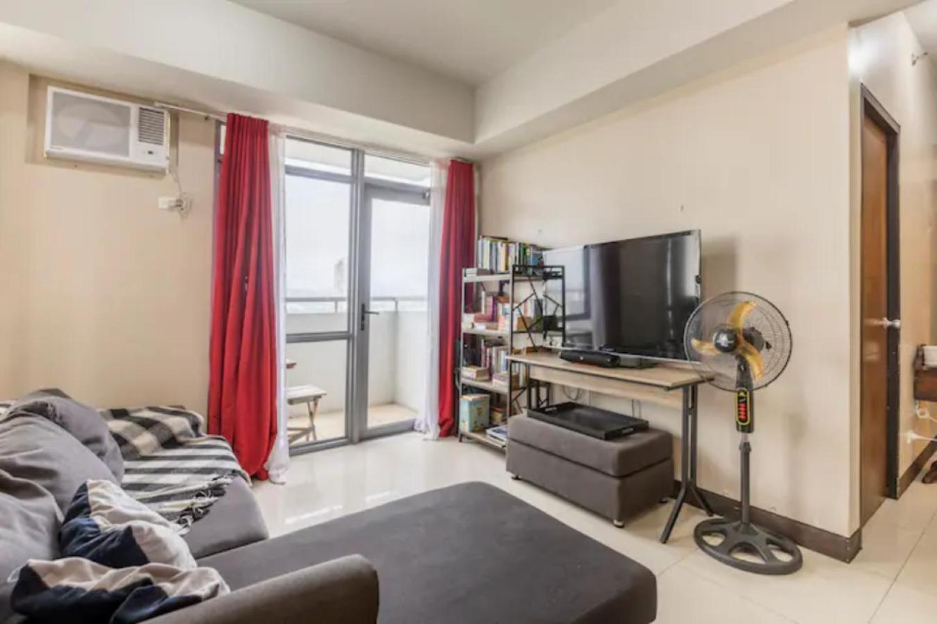 Great View With Balcony In Araneta Center Apartment มะนิลา ภายนอก รูปภาพ